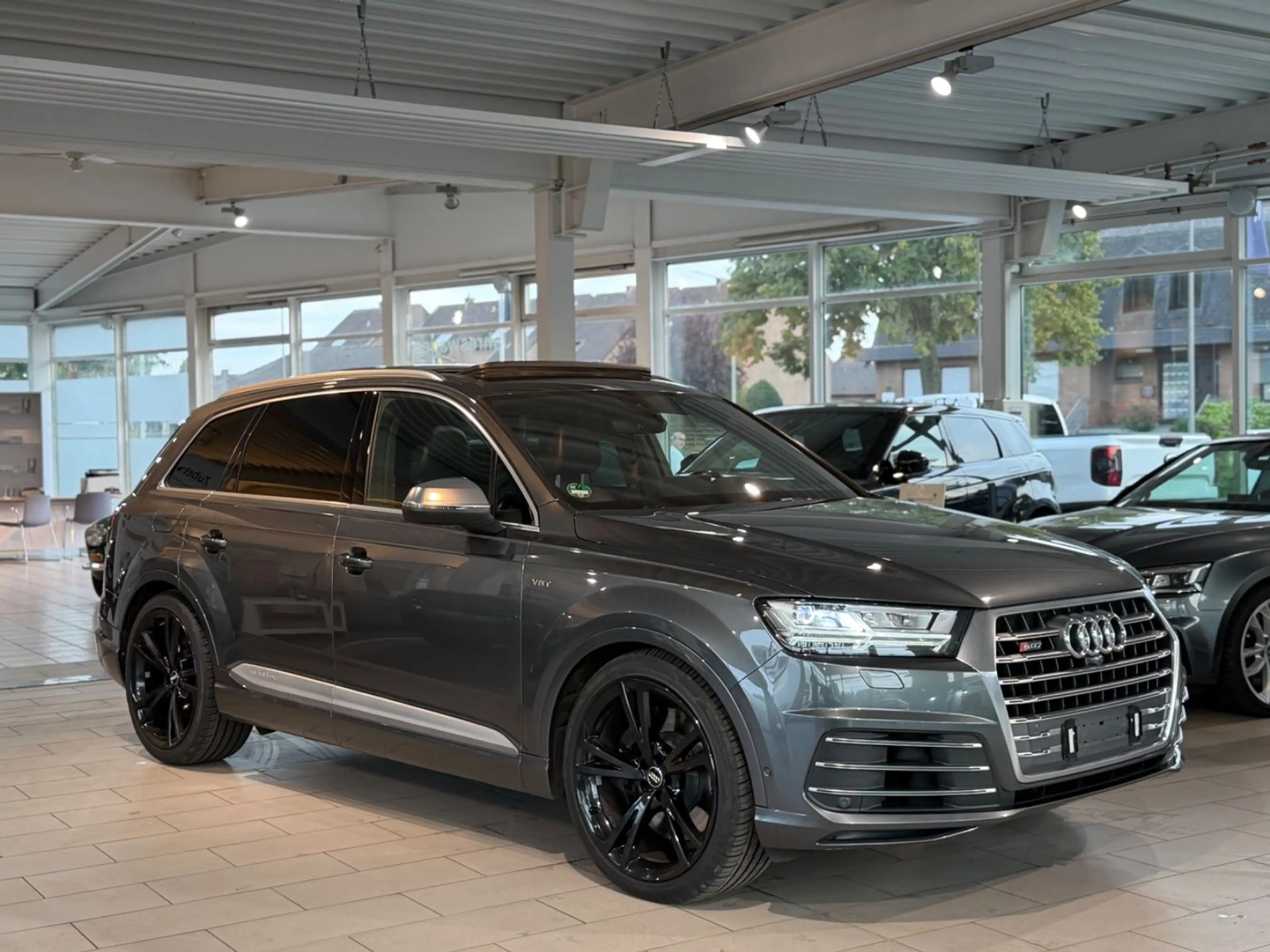 Audi SQ7 4.0 TDI quattro*MASSAGE*HEAD-UP*LED*S-DACH* — photo 7