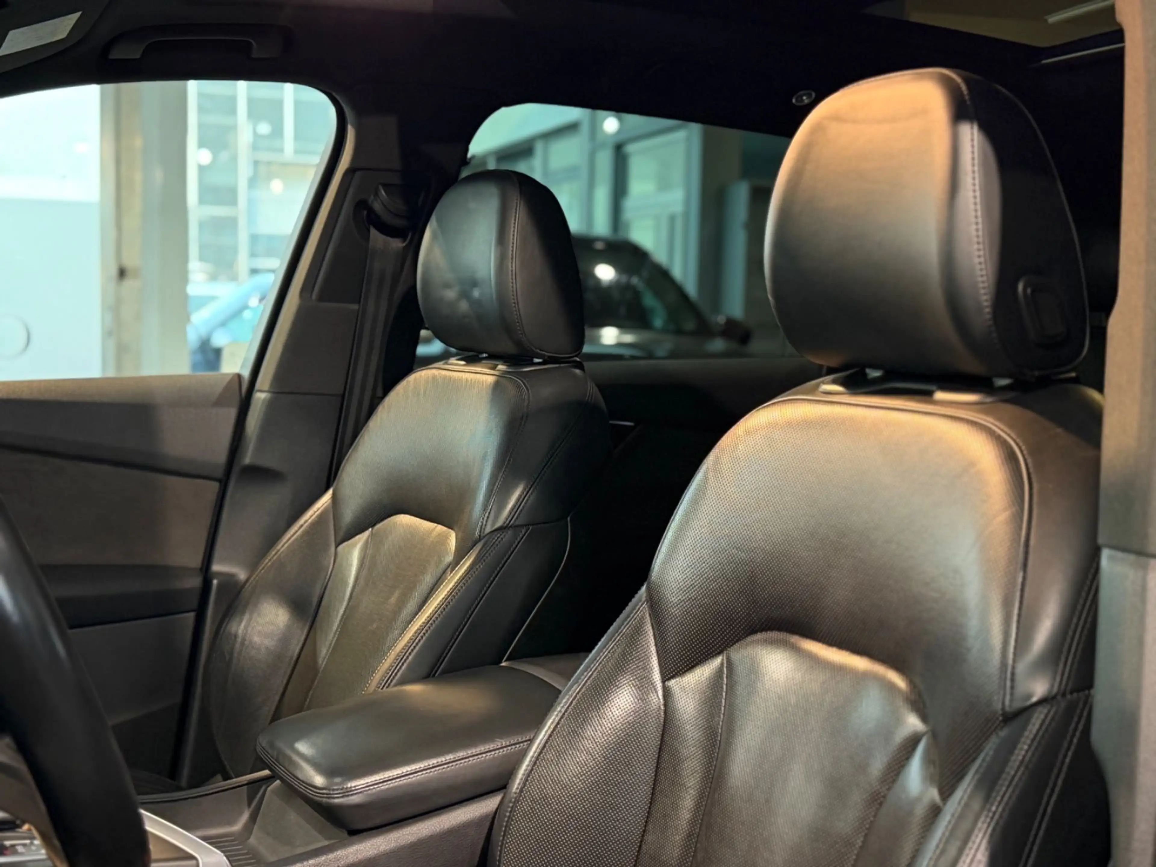 Audi SQ7 4.0 TDI quattro*MASSAGE*HEAD-UP*LED*S-DACH* — photo 14