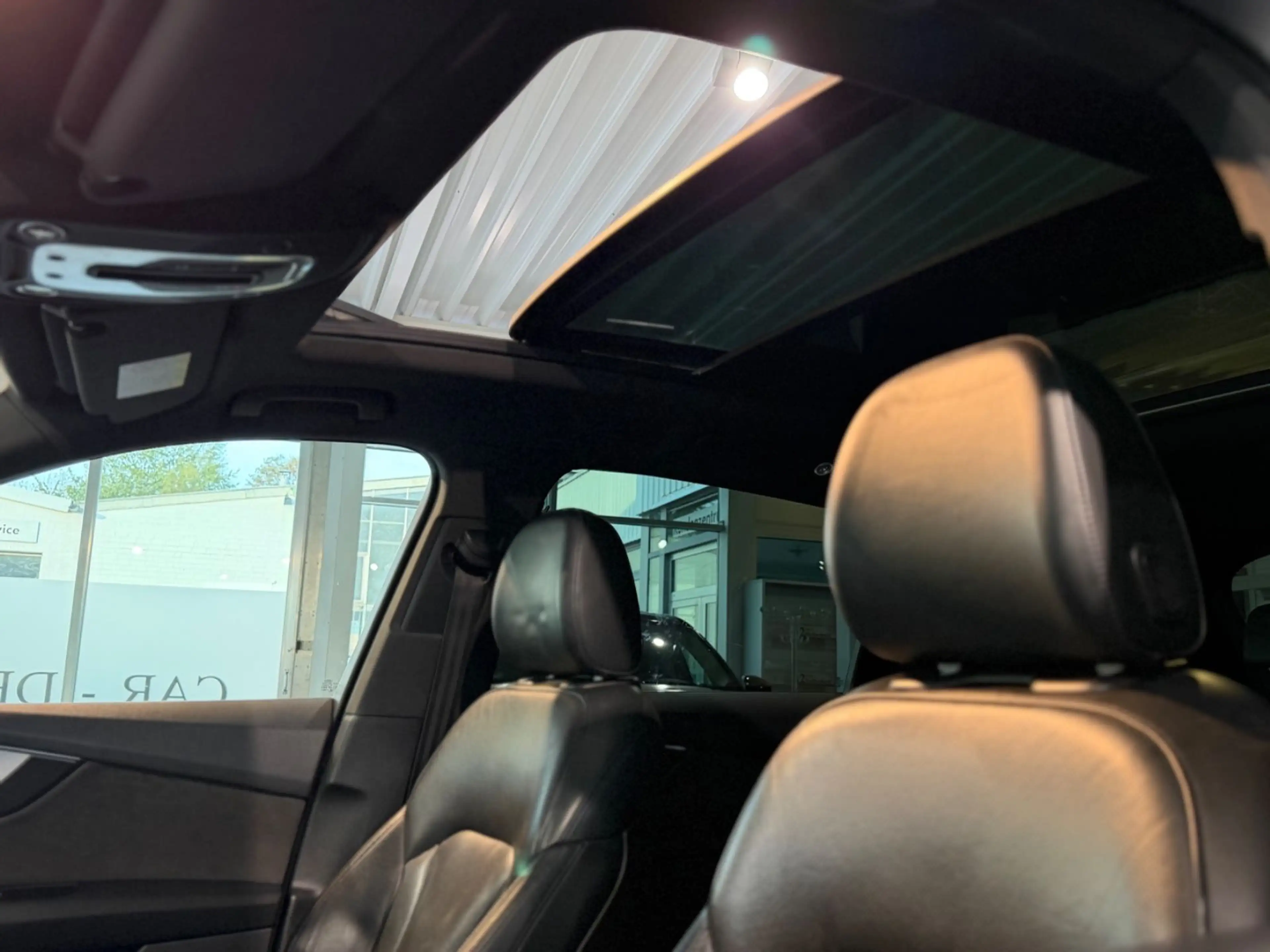 Audi SQ7 4.0 TDI quattro*MASSAGE*HEAD-UP*LED*S-DACH* — photo 15