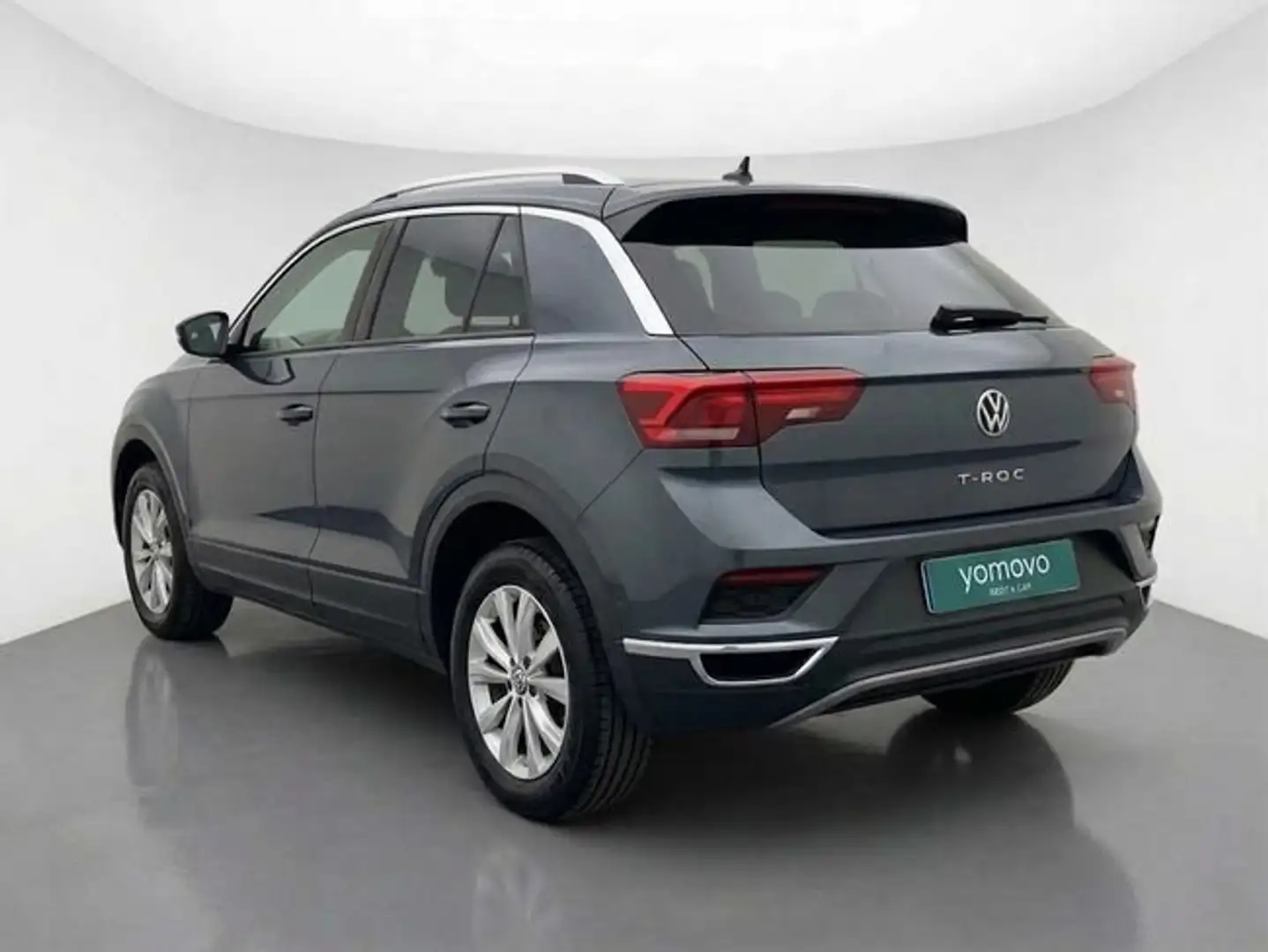 Volkswagen T-Roc 1.5 TSI Más DSG7 110KW Gris - 2