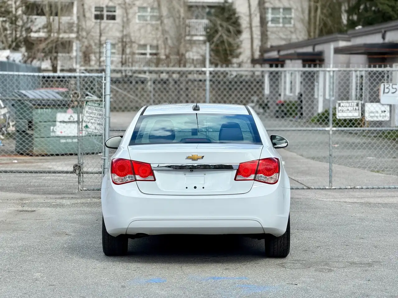 Chevrolet Cruze photo Chevrolet Cruze