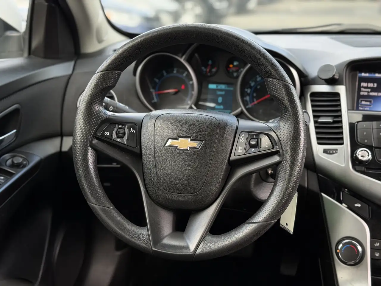Chevrolet Cruze photo Chevrolet Cruze