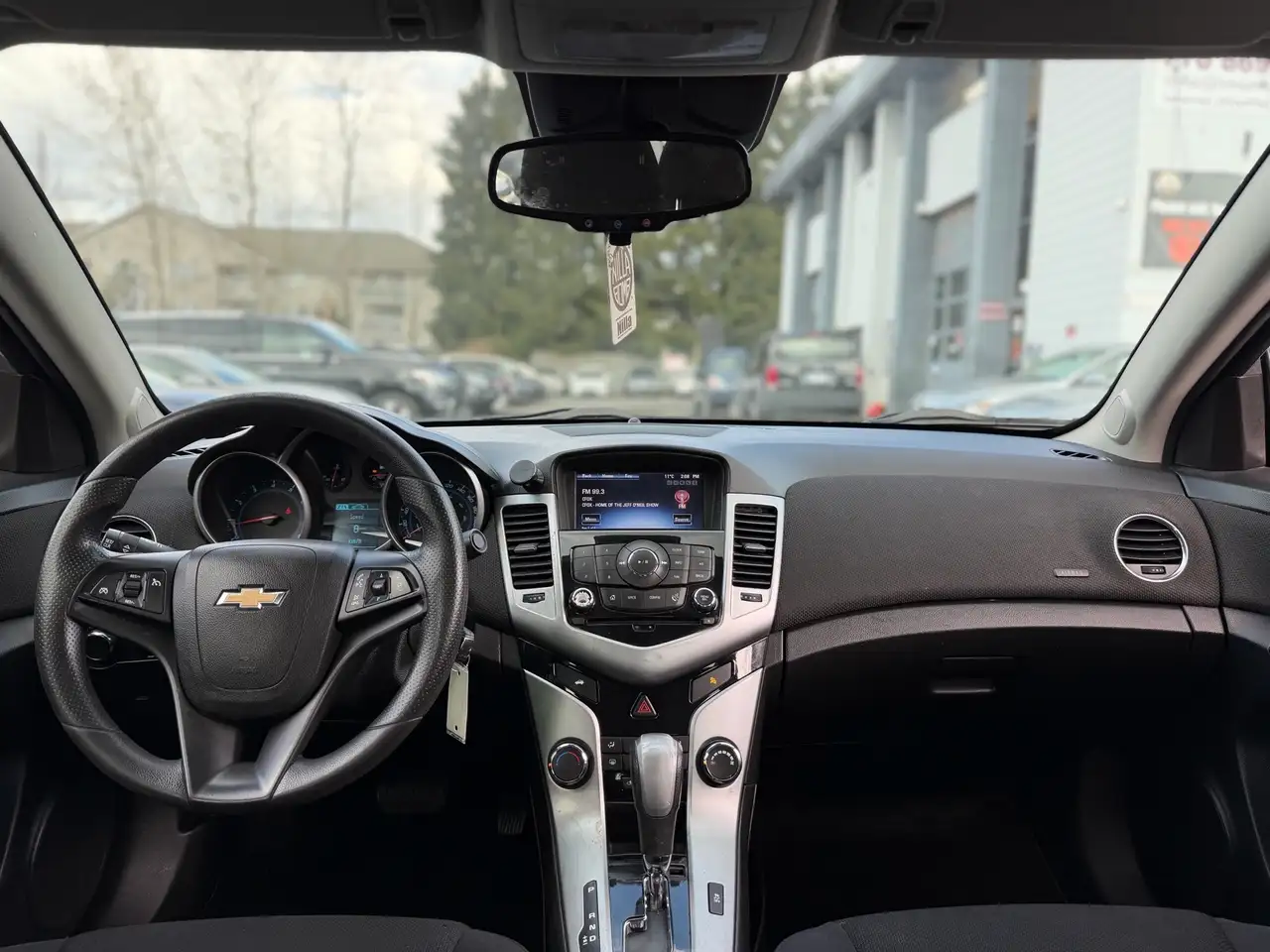 Chevrolet Cruze photo Chevrolet Cruze