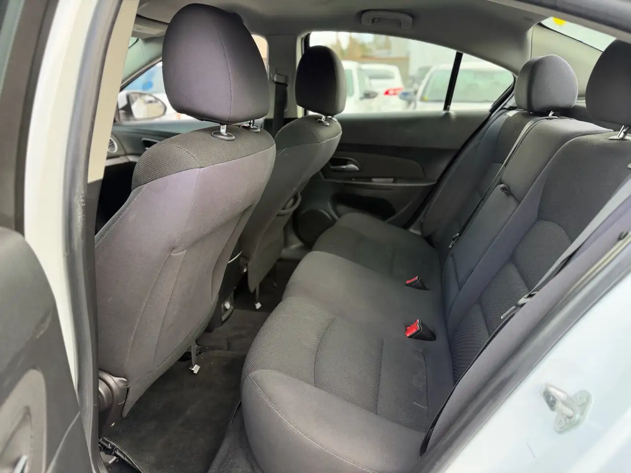 Chevrolet Cruze photo Chevrolet Cruze
