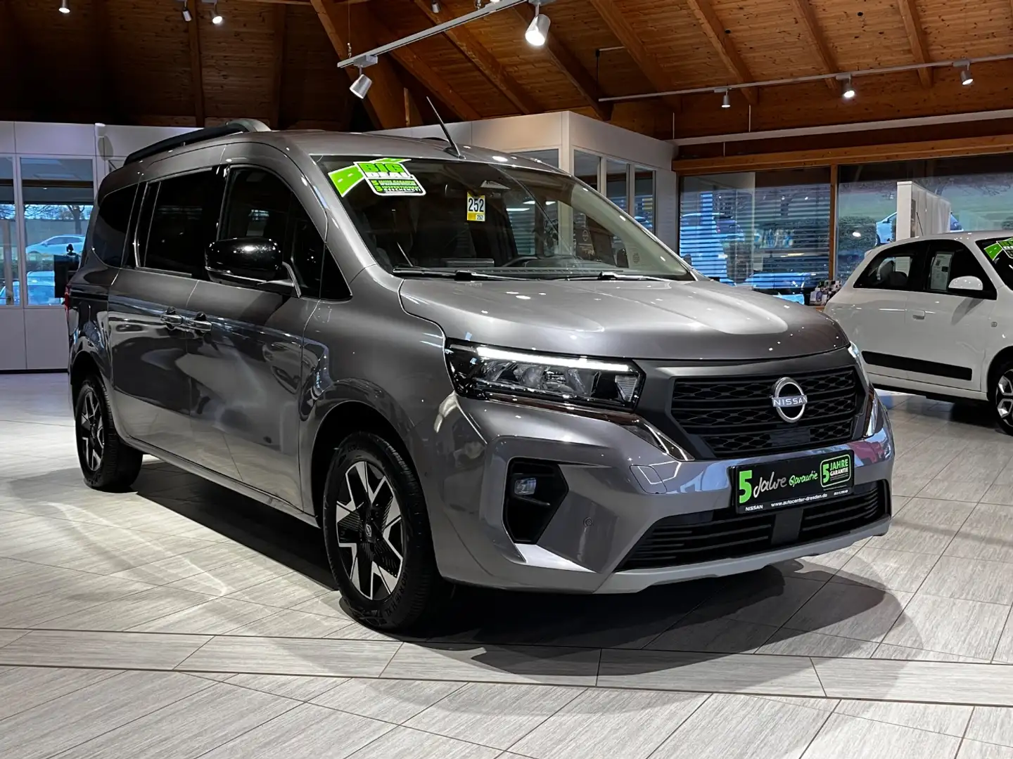 Nissan Townstar Kombi DIG-T 130 L2 Tekna Navi+SHZ+360 Gris - 2