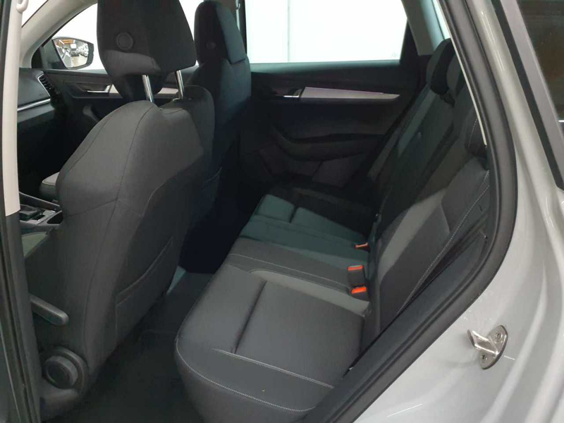 Skoda Karoq Karoq 2.0 TDI Tour PANO MATRIX AHK — photo 13
