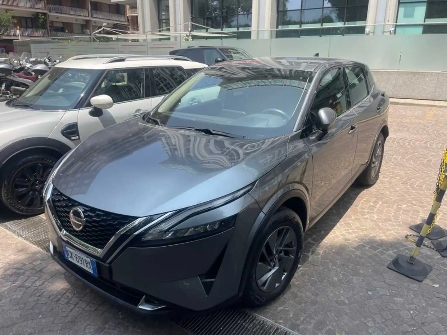 Nissan Qashqai 2021 1.3 mhev Business 158cv xtronic tg: GK691RX Grigio - 2