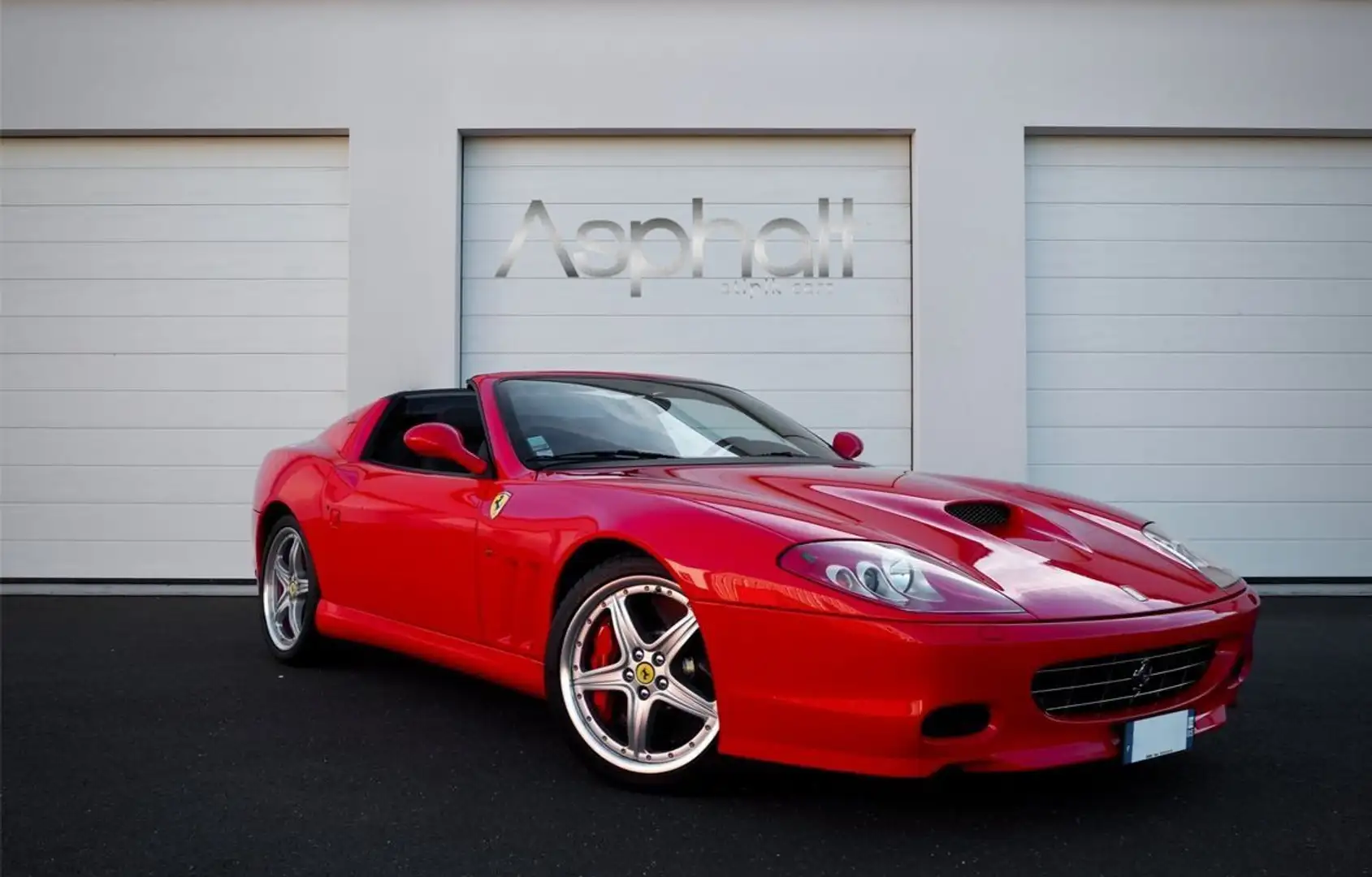 Ferrari 575 575 M Superamerica V12 5.7L 540cv 559 exemplaires Rot - 1