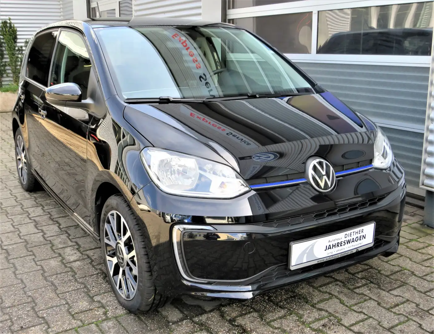 Volkswagen up! e-up! Style Plus DAB+/Klima/SHZ/PDC/ Noir - 2