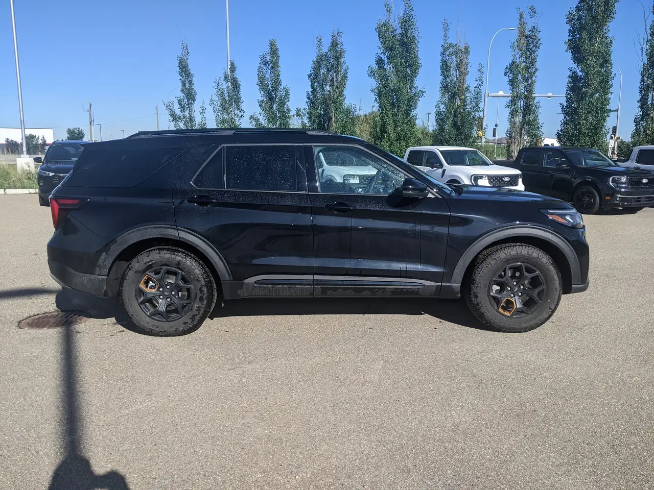 Ford Explorer photo Ford Explorer