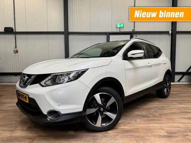 Nissan Qashqai 1.2 N-Connecta / AUTOMAAT / PANO / CRUISE / CLIMA