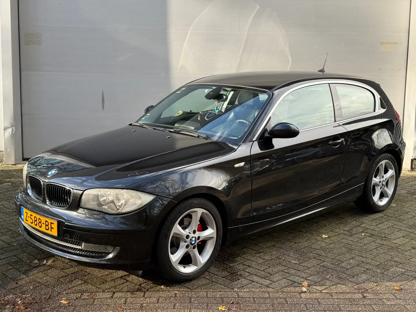 BMW 118 1-serie 118d Corporate l Ketting VV l Roetfilter V Zwart - 1