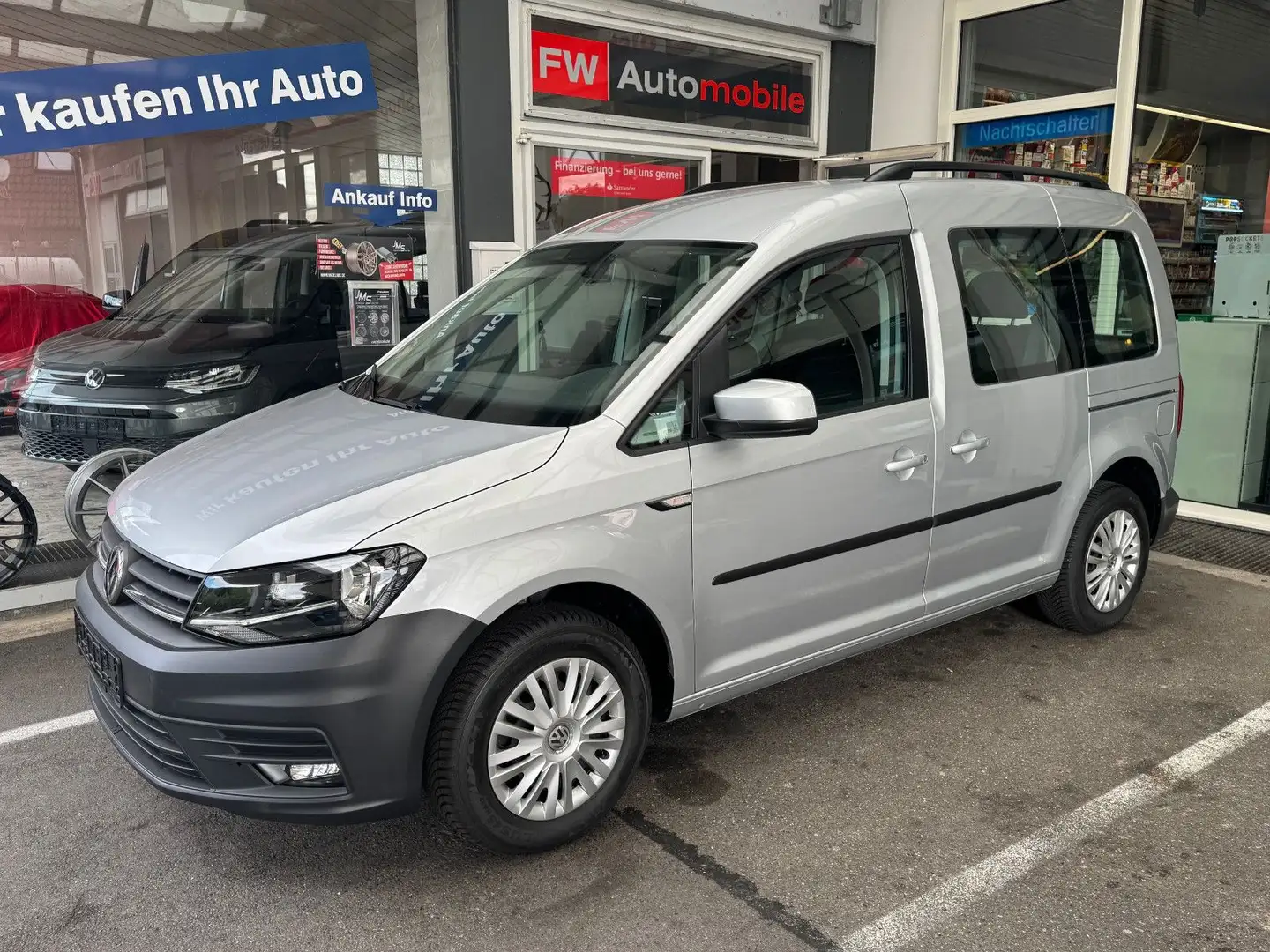 Volkswagen Caddy 1,0 TSI Trendline Sitz + Standhzg Navi AHK Zilver - 1