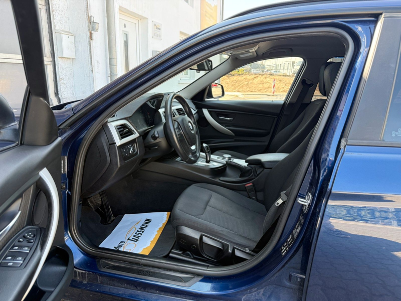 BMW 320 i xDrive Advantage LED Navi Automatik EU6 Tüv — photo 9