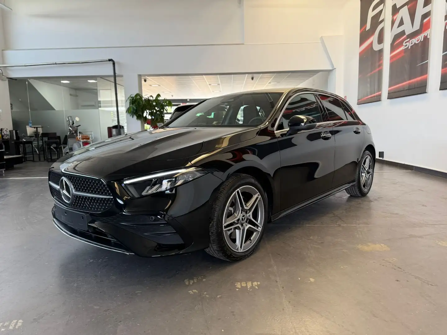 Mercedes-Benz A 250 AMG Line Advanced Plus 4matic auto Nero - 2