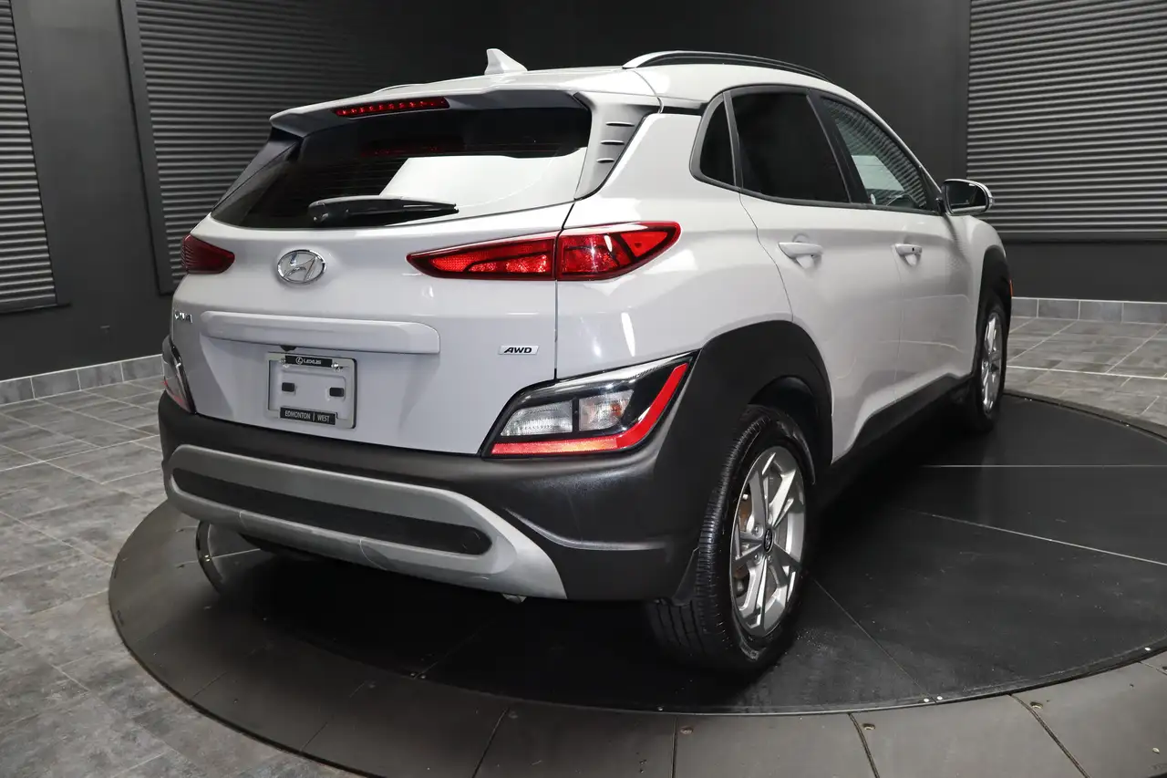 Hyundai KONA снимка Hyundai KONA