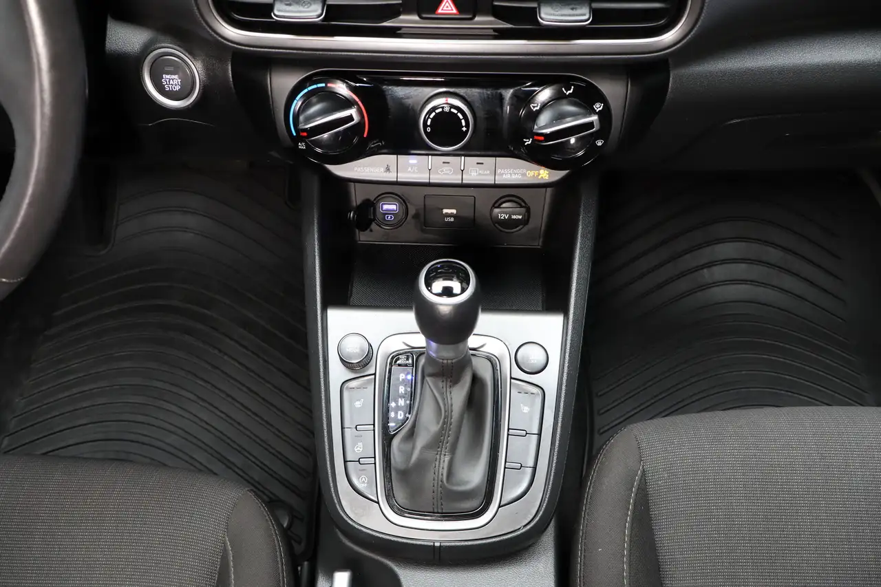 Hyundai KONA снимка Hyundai KONA