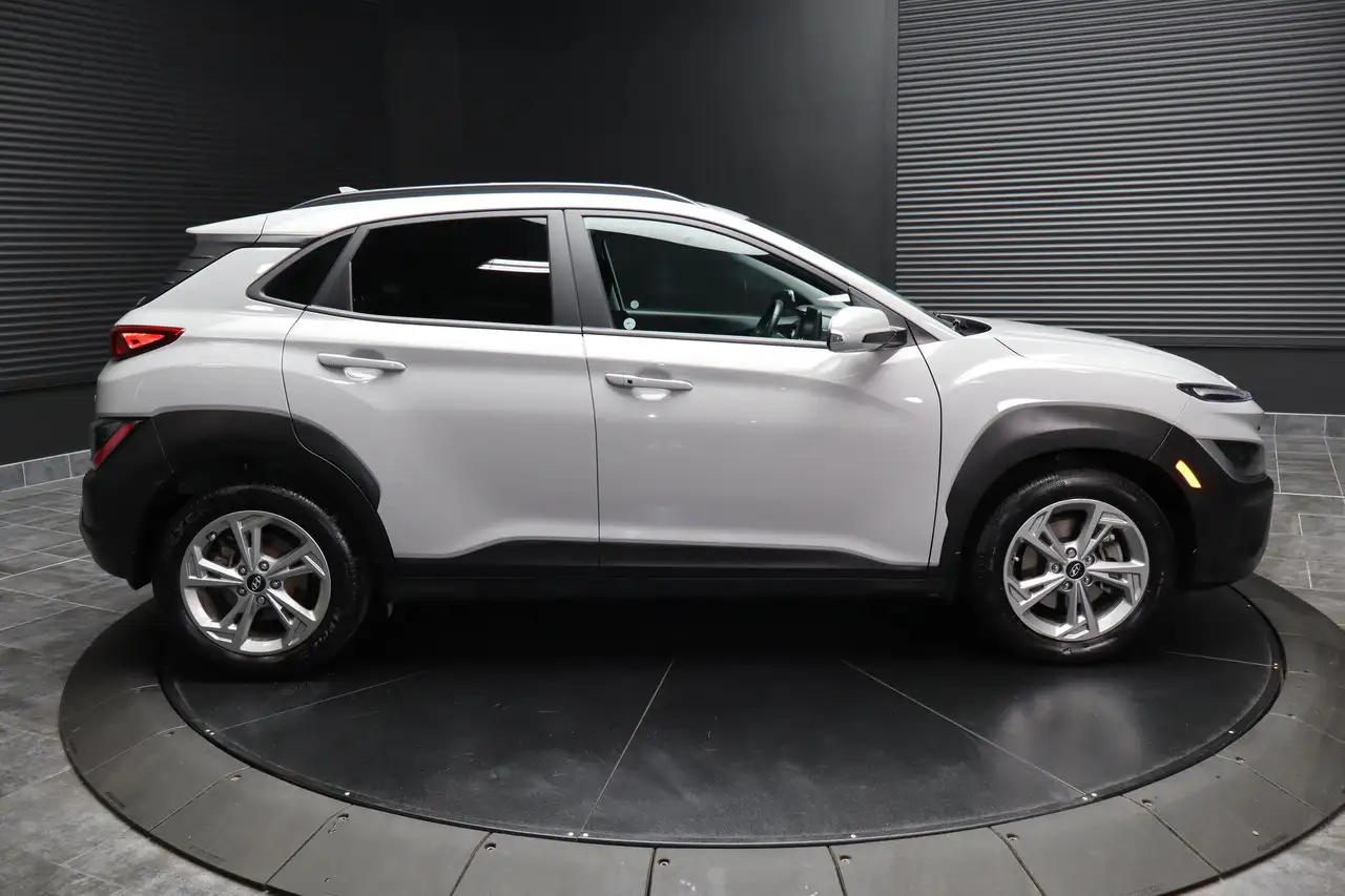 Hyundai KONA снимка Hyundai KONA