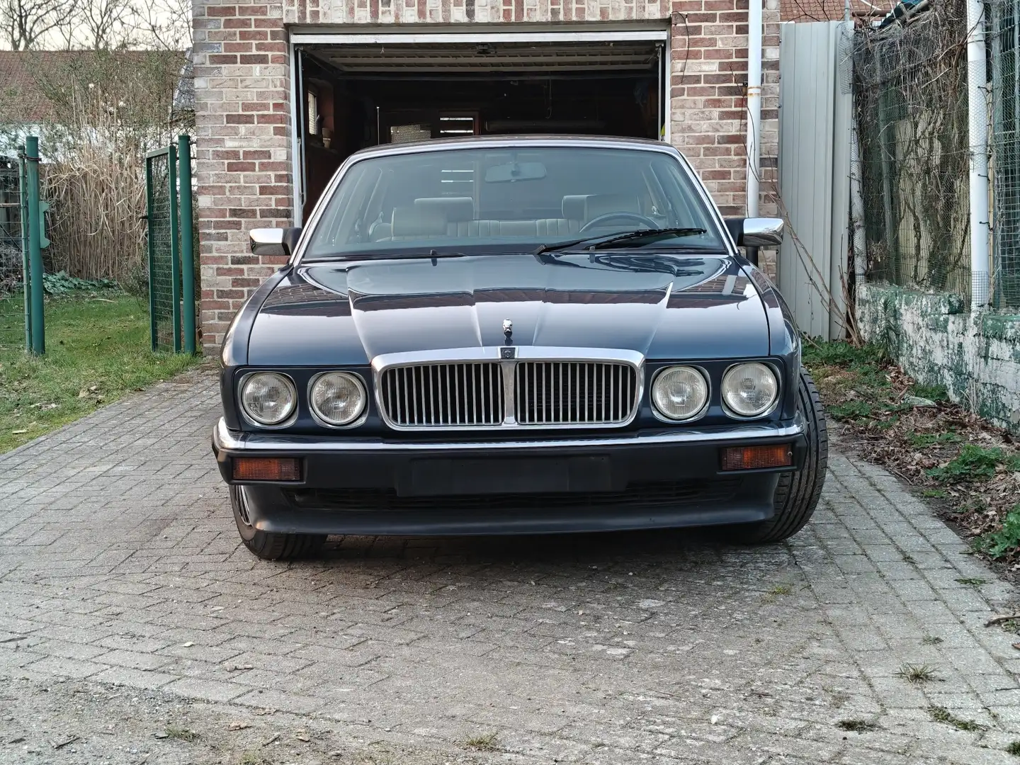 Jaguar XJ6 - 1