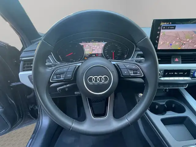 Audi A4 view 12