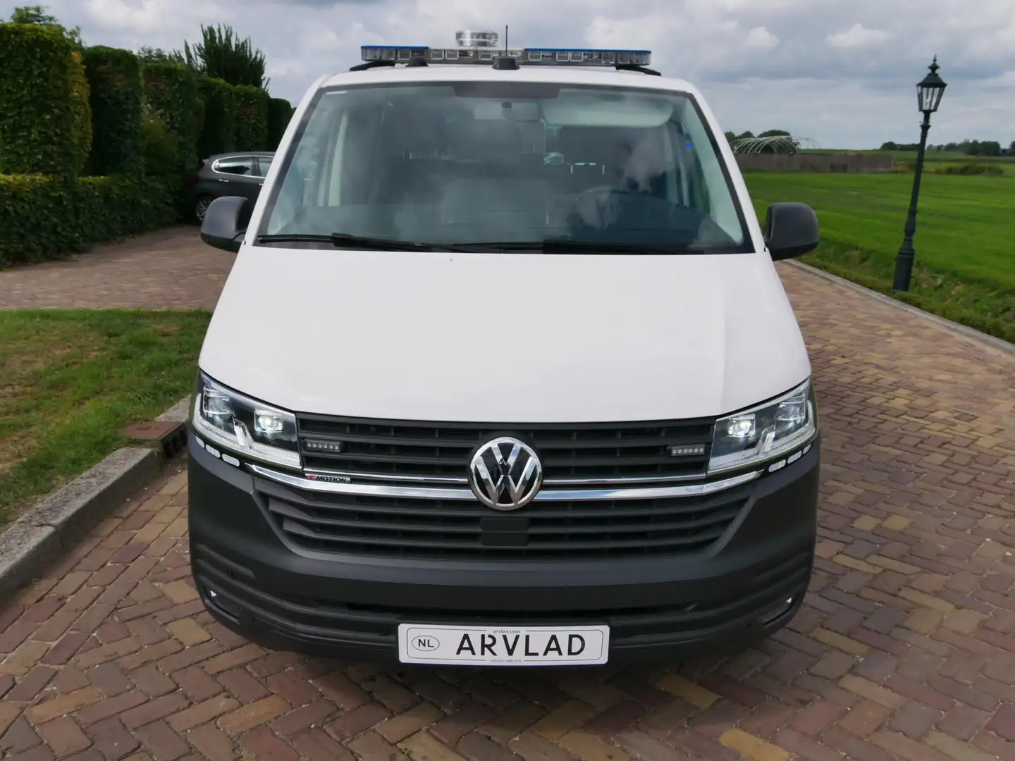 Volkswagen Transporter Multivan 2.0 TDI L2H1 AUT 4Motion Comfortline Weiß - 2