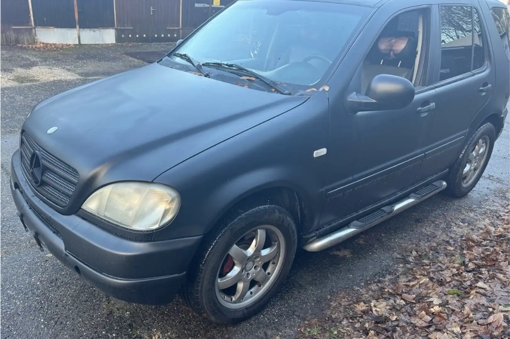 Mercedes-Benz ML 430 ML 430 Schwarz - 1