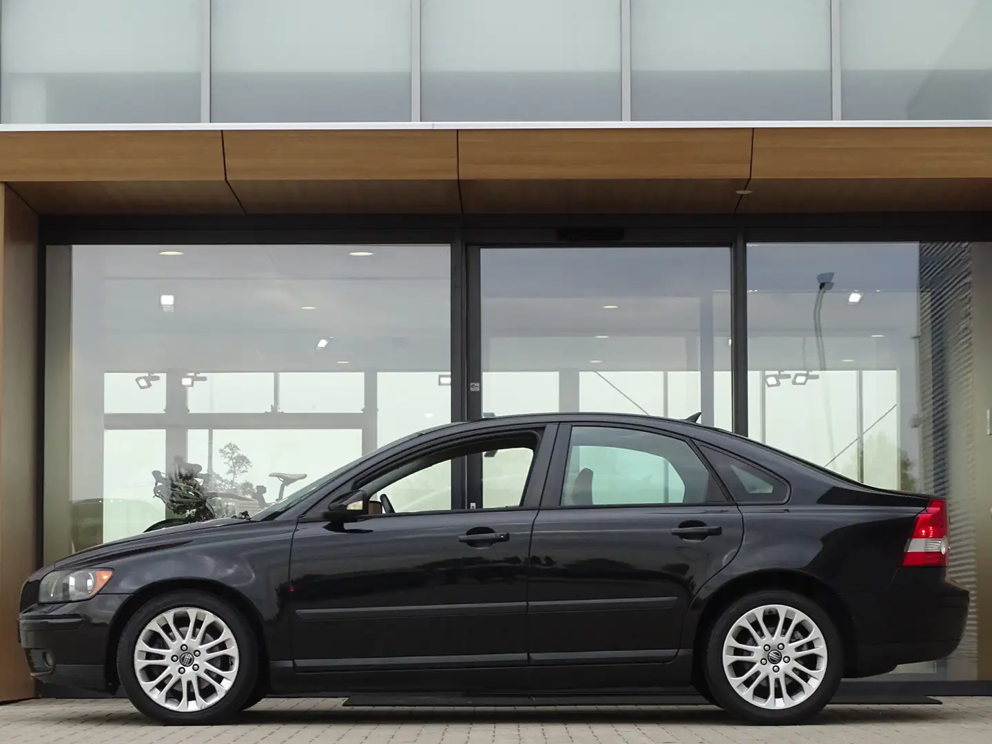 Volvo S40 2.4i Elite Zwart - 2