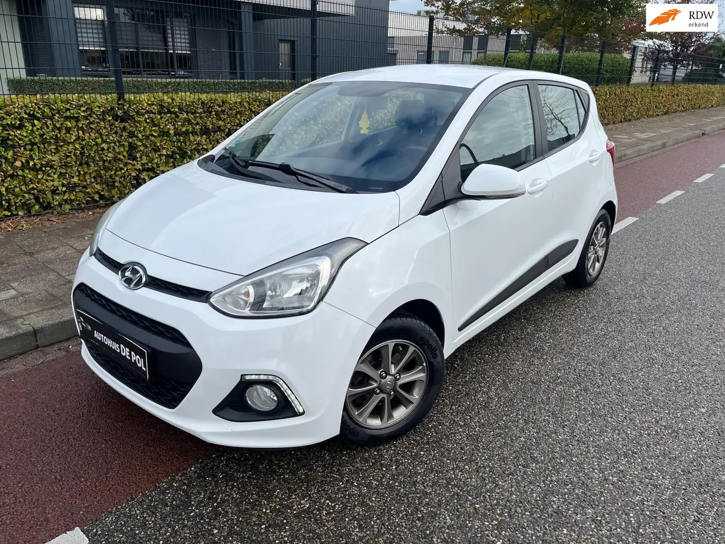 Hyundai i10 1.2i Automaat Airco Ledverlichting Stoelverwarming Blanc - 1