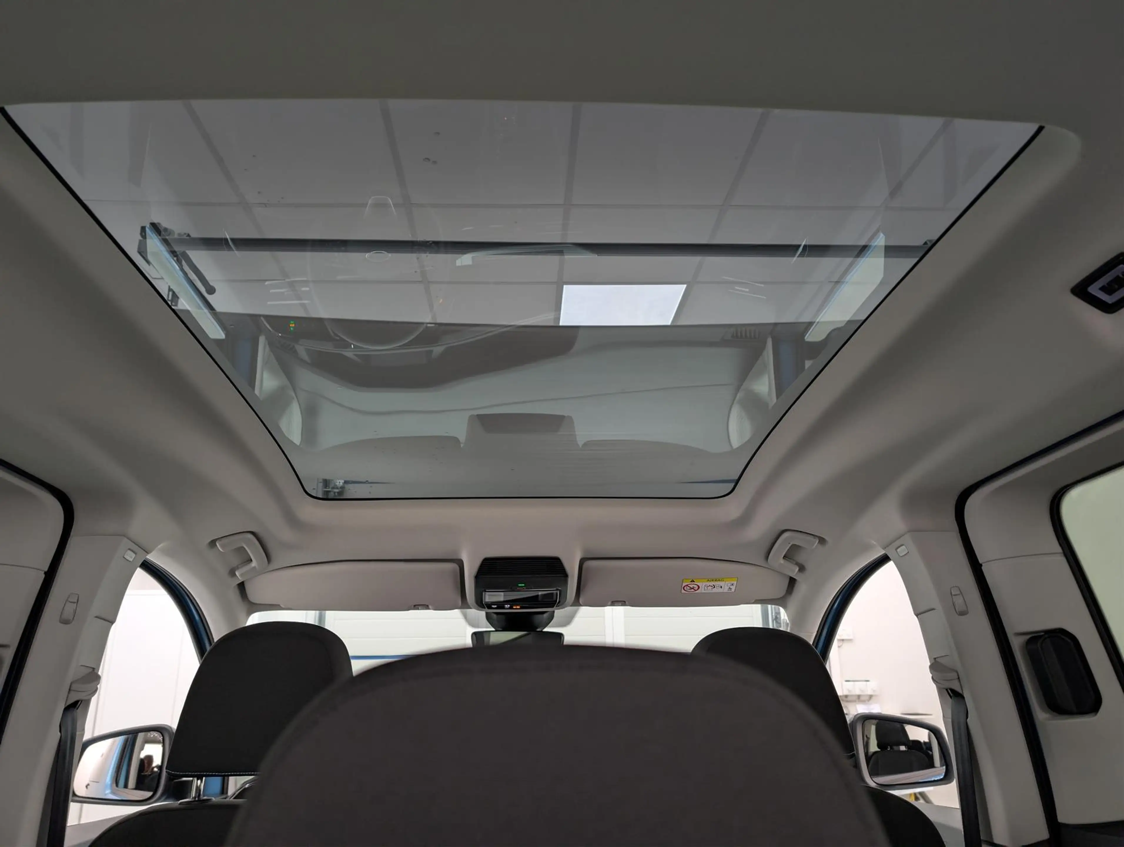Ford Tourneo Connect 1.5PHEV Active ACC+Pano+Ergo+SHZ — photo 10