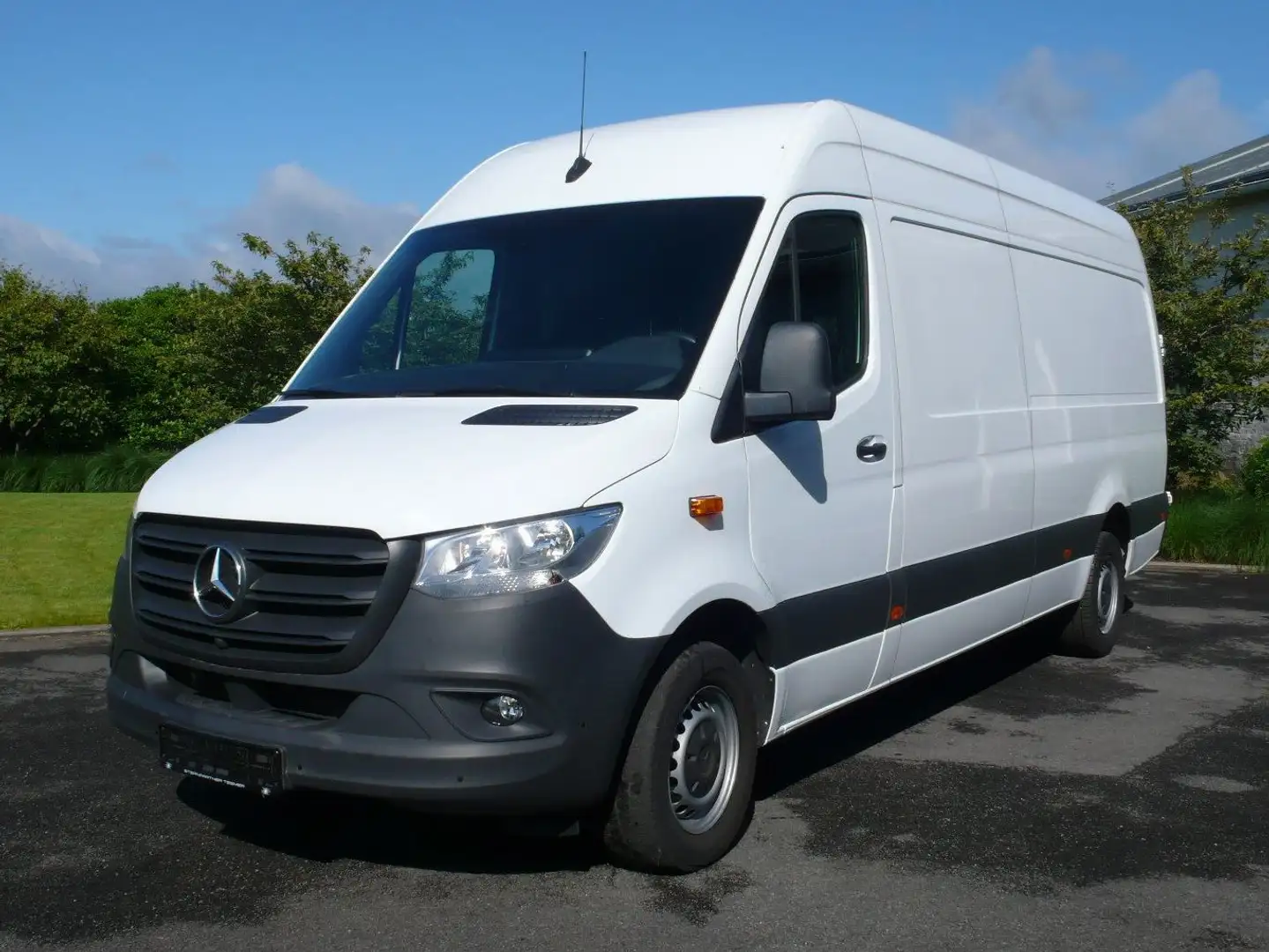 Mercedes-Benz Sprinter 315 - L3H2 - MBUX - navi - 72600km - 26750 netto Wit - 2