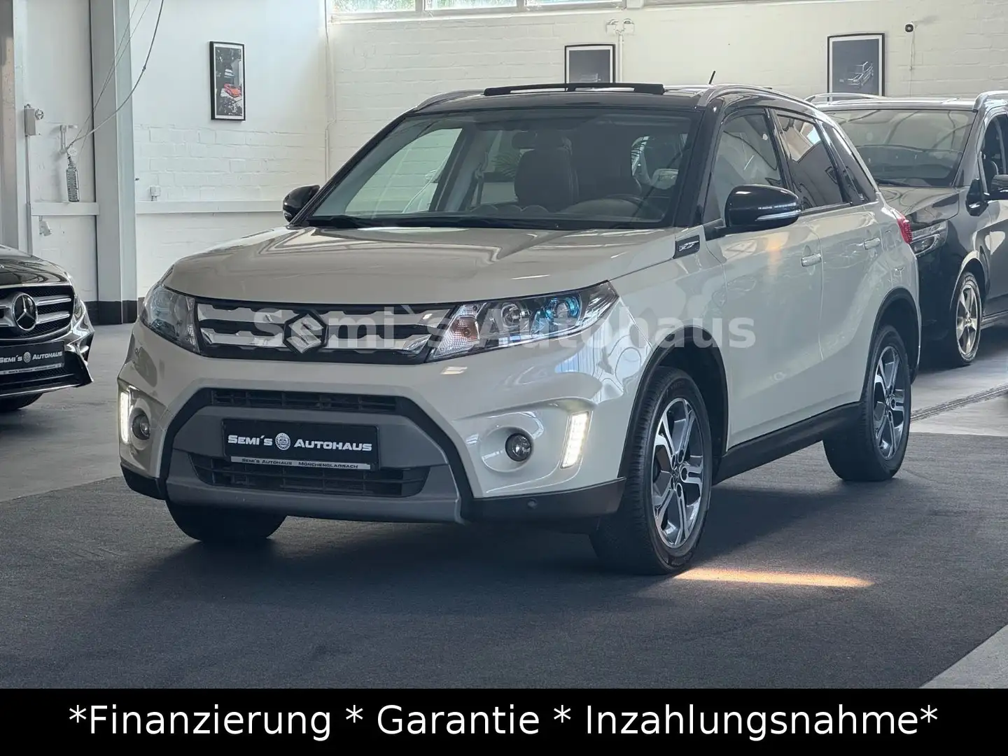 Suzuki Vitara 1.6 KOMFORT PLUS 1.Hand*Panorama*Navi* Beige - 1