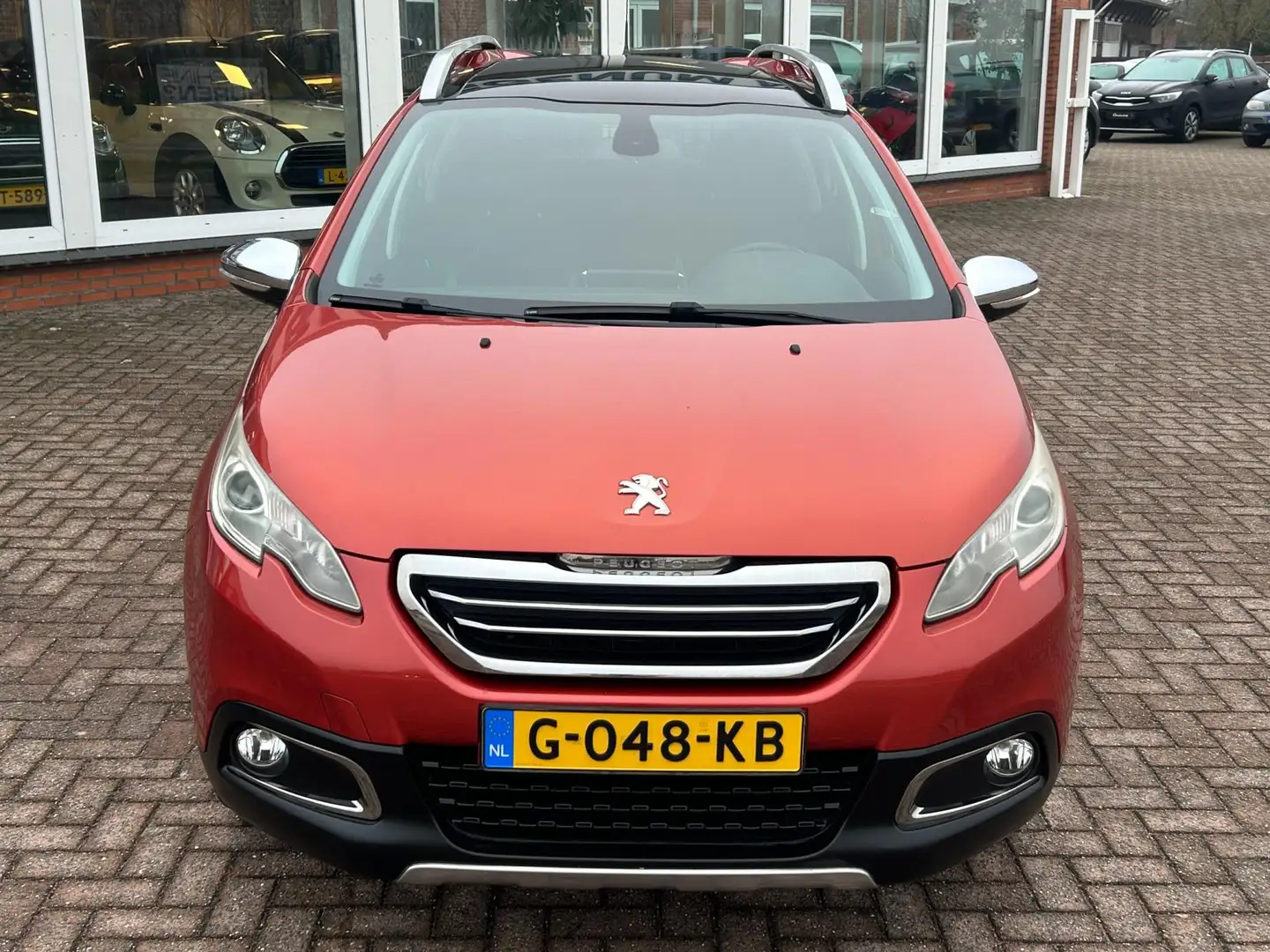 Peugeot 2008 1.6 VTi Allure - Navi - Clima - Panoramadak - LM Orange - 2