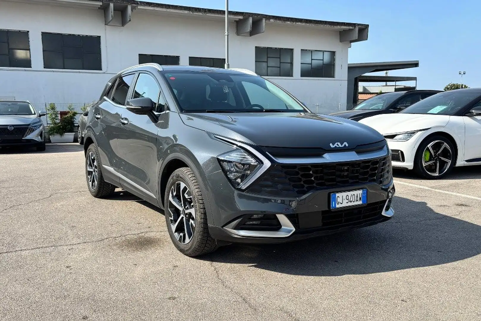 Kia Sportage 1.6 TGDi HEV AT Style Grigio - 1