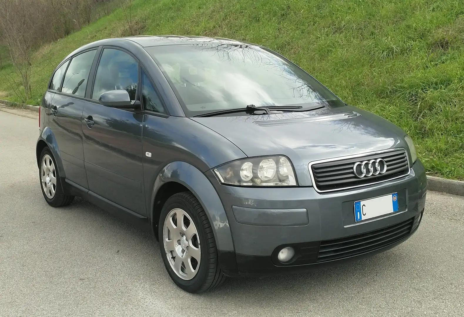 Audi A2 A2 1.4 tdi Top iscritta ASI Bollo + RCA ridotti Grigio - 1