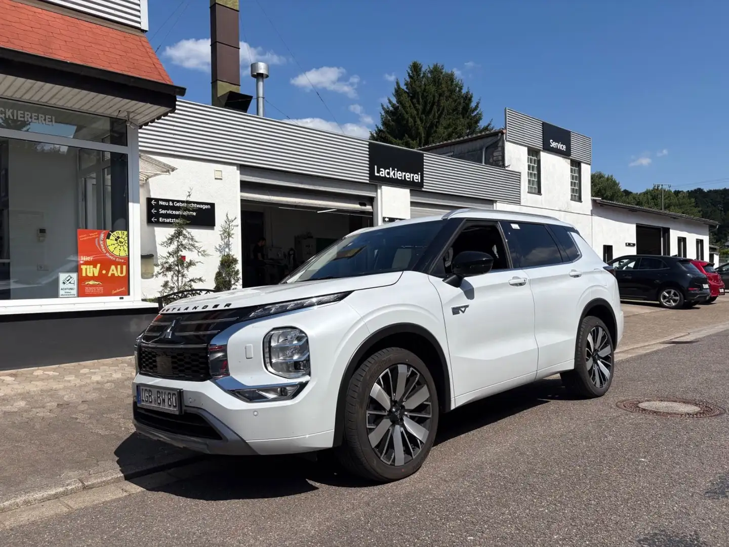 Mitsubishi Outlander 2.4 PHEV 4WD Top Vorführwagen Blanc - 1