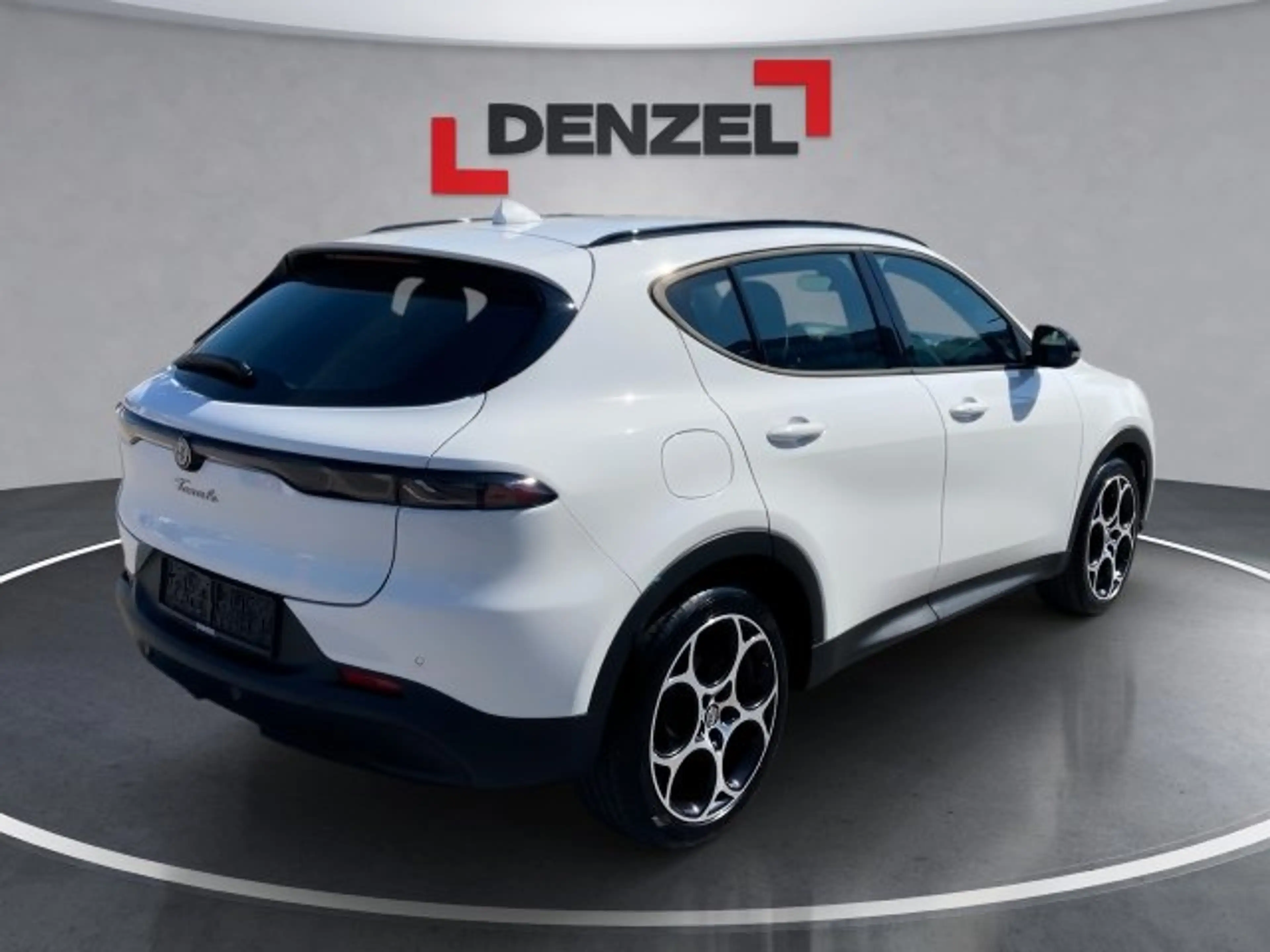 Alfa Romeo Tonale Sprint 1.5 MHEV 130 — photo 4