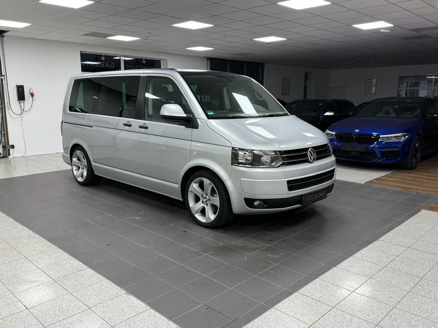 Volkswagen T5 Multivan Multivan Edition 25 Gris - 1