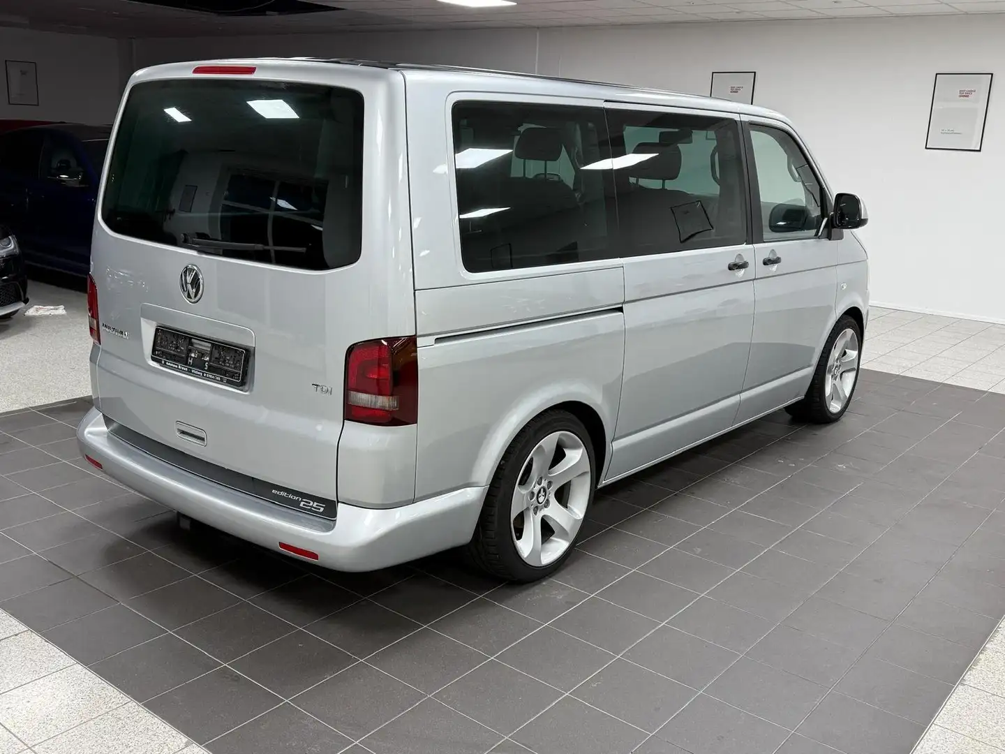 Volkswagen T5 Multivan Multivan Edition 25 Gris - 2