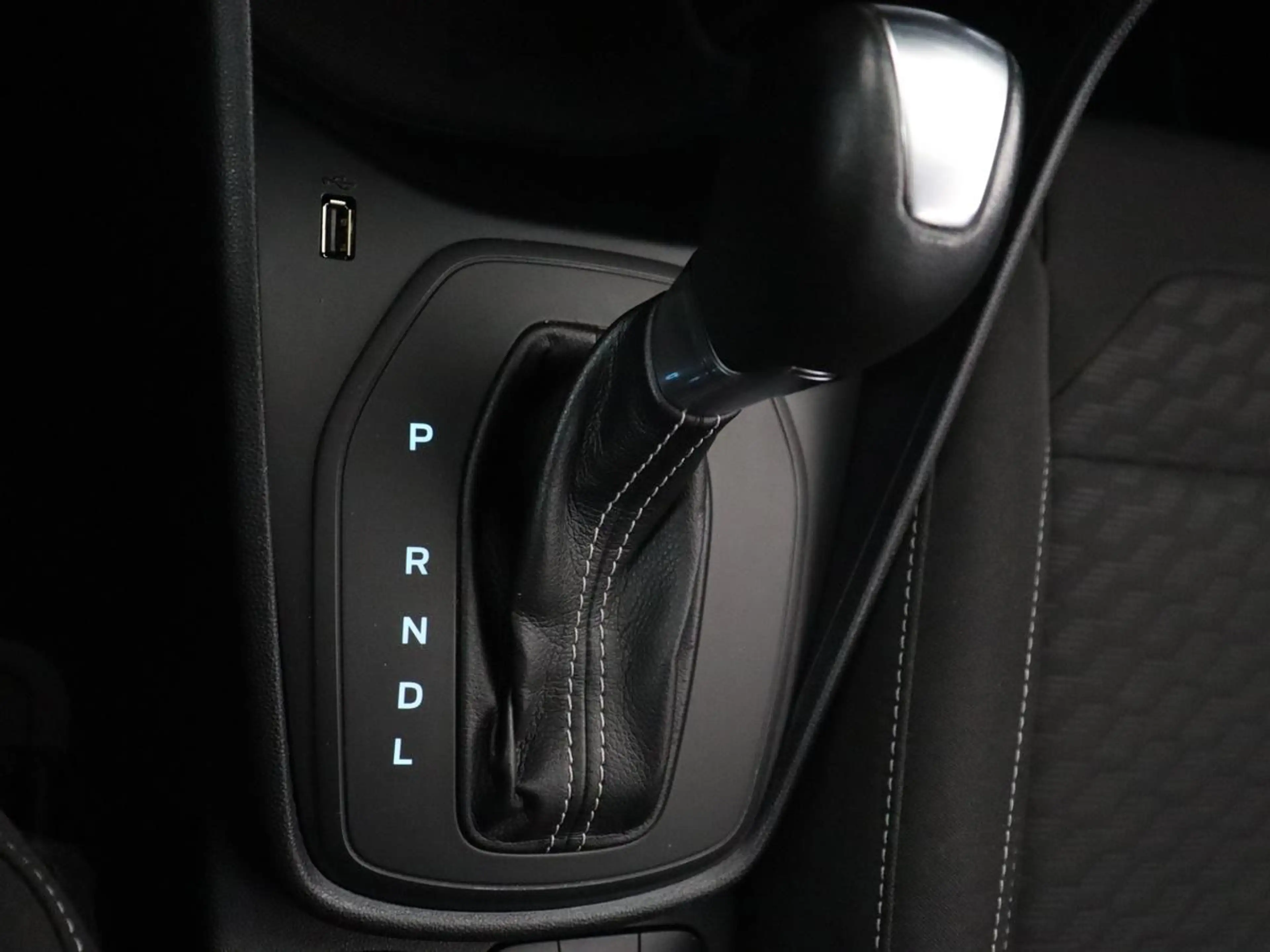 Ford Fiesta 1.0 EcoBoost Hybrid Titanium X | Automaat | Camera — photo 21