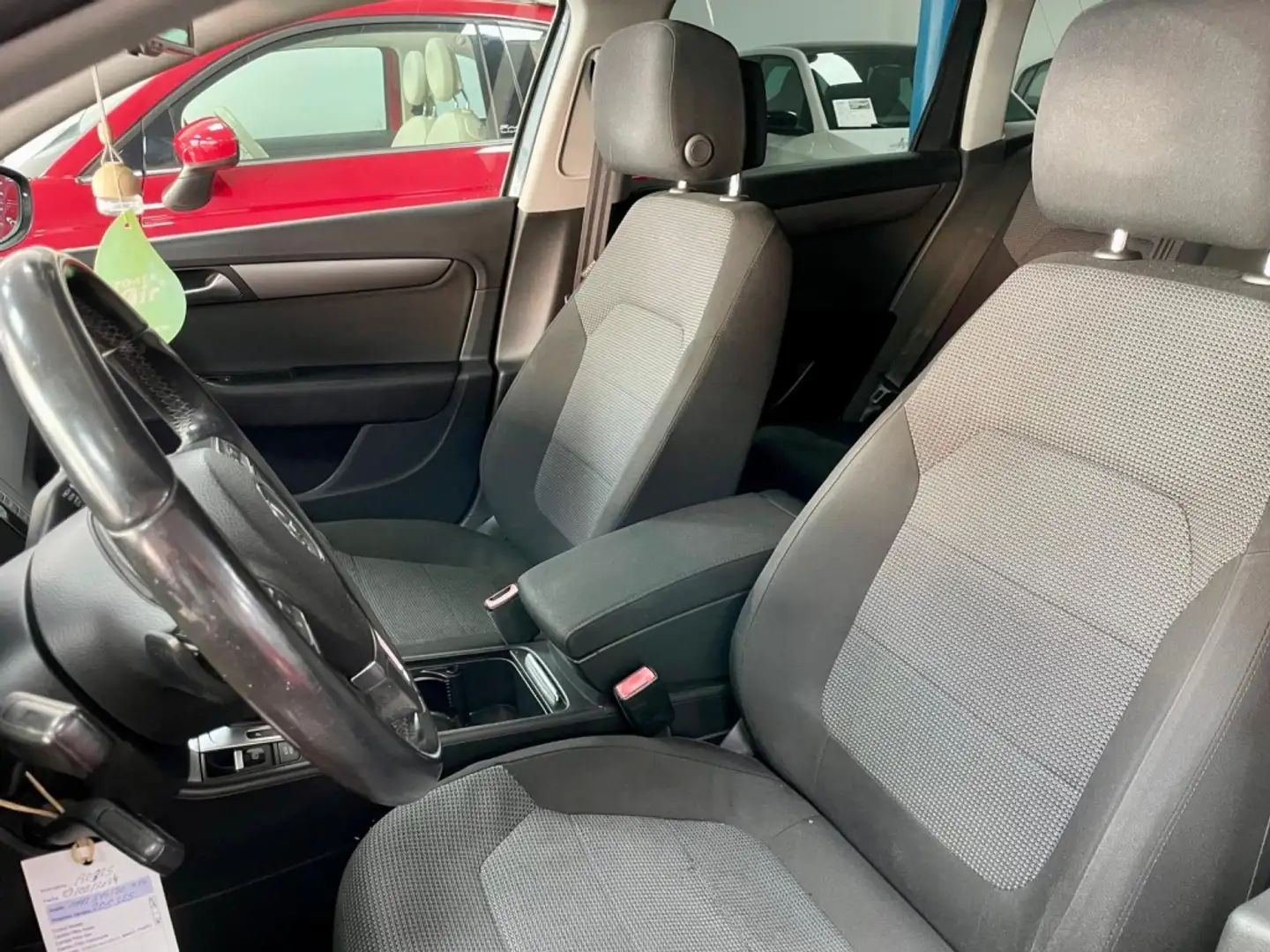 Volkswagen Passat Variant 2.0TDI Advance BMT DSG Grau - 2