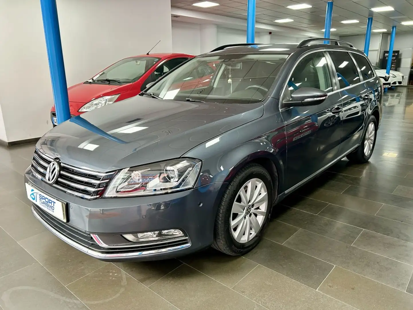 Volkswagen Passat Variant 2.0TDI Advance BMT DSG Gris - 1