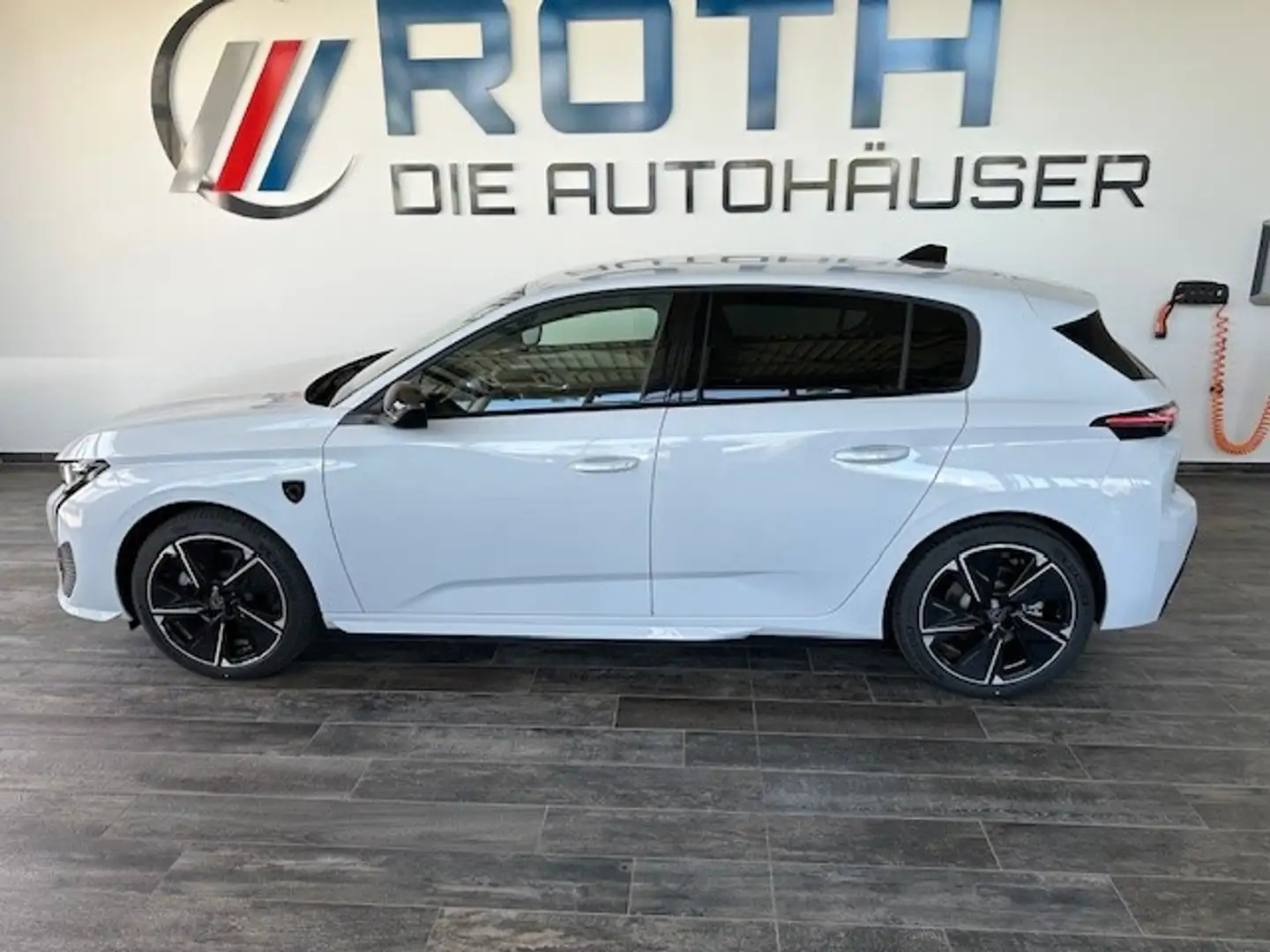 Peugeot 308 Elektro 156 GT First Edition Navi LED Kurvenlicht Weiß - 2