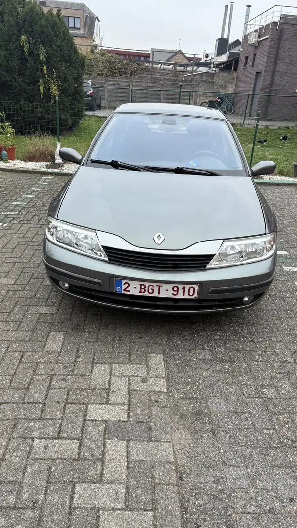 Renault Laguna 1.9 dCi Emotion - 1