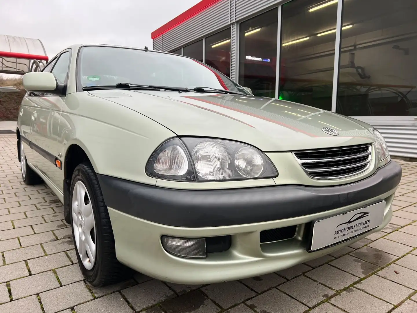 Toyota Avensis 2.0 linea sol*KLIMA*1HAND*SCHIEBEDACH* Grün - 2