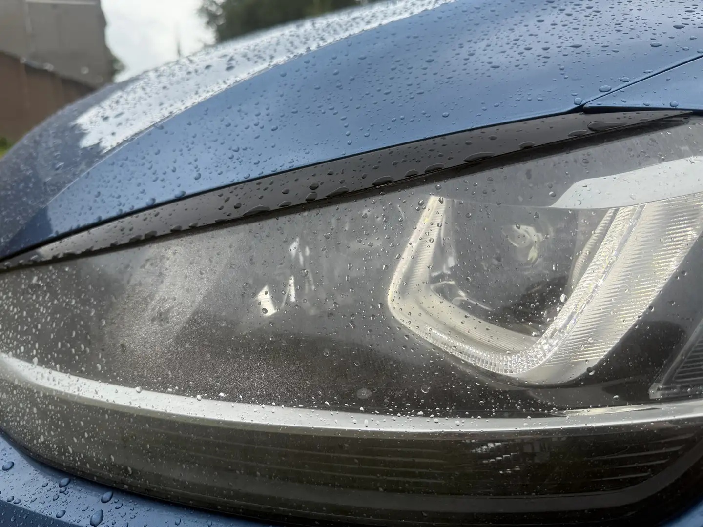 Volkswagen Golf 1.6 TDI Highl. BlM. Blauw - 2