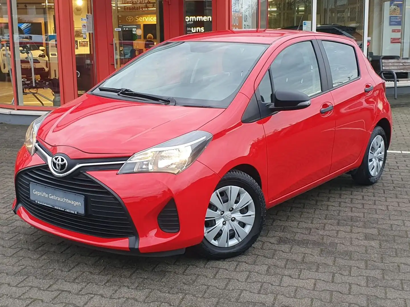 Toyota Yaris 1.0 VVT-i Rot - 2