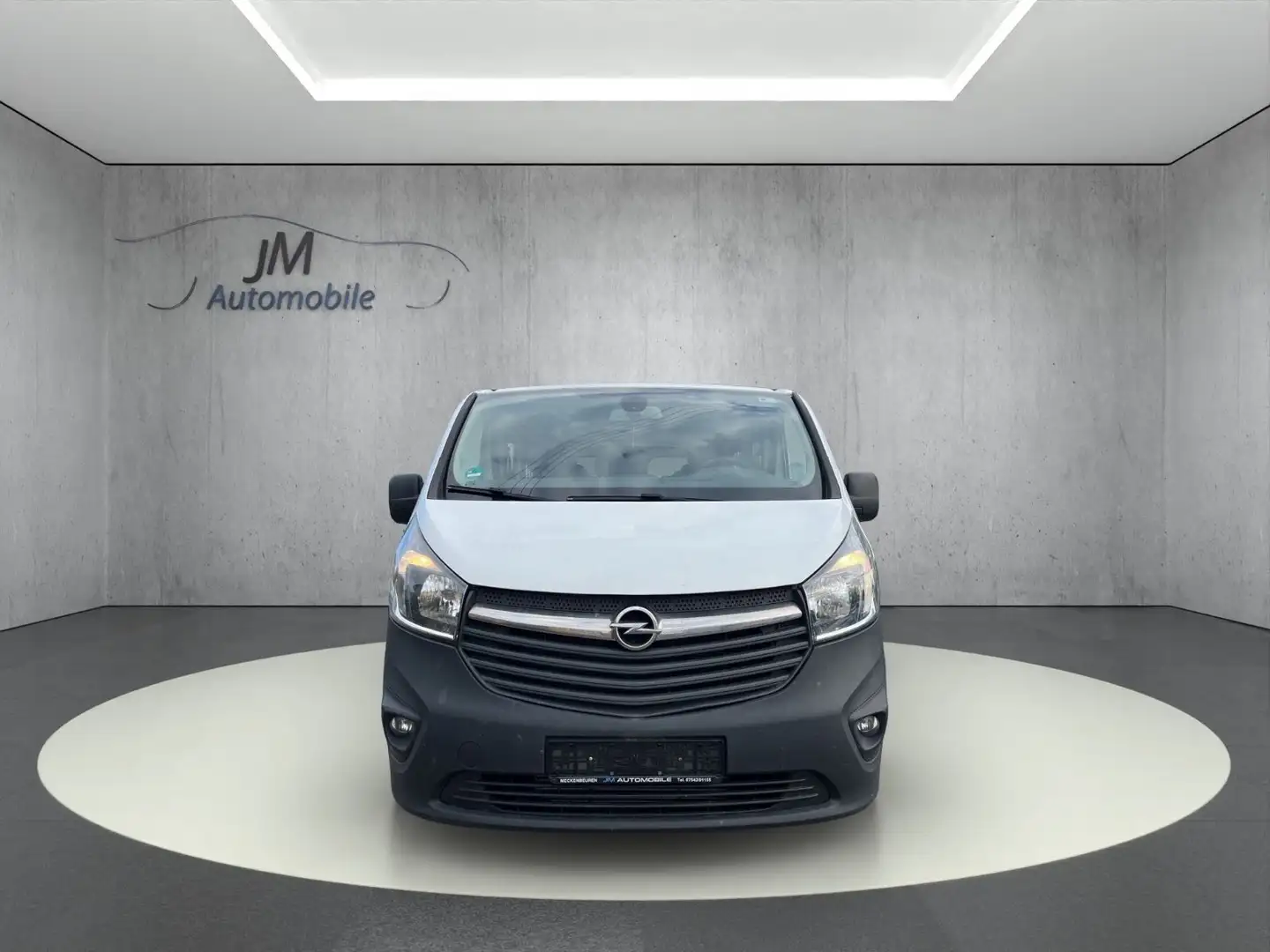 Opel Vivaro Combi L1H1 9-Sitzer Klima AHK Weiß - 2