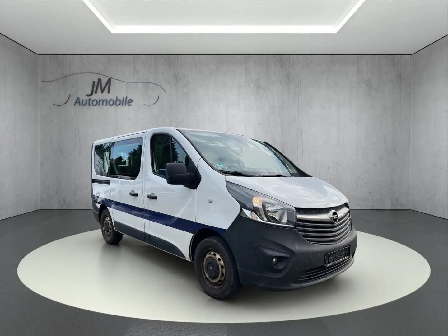 Opel Vivaro Combi L1H1 9-Sitzer Klima AHK Weiß - 1
