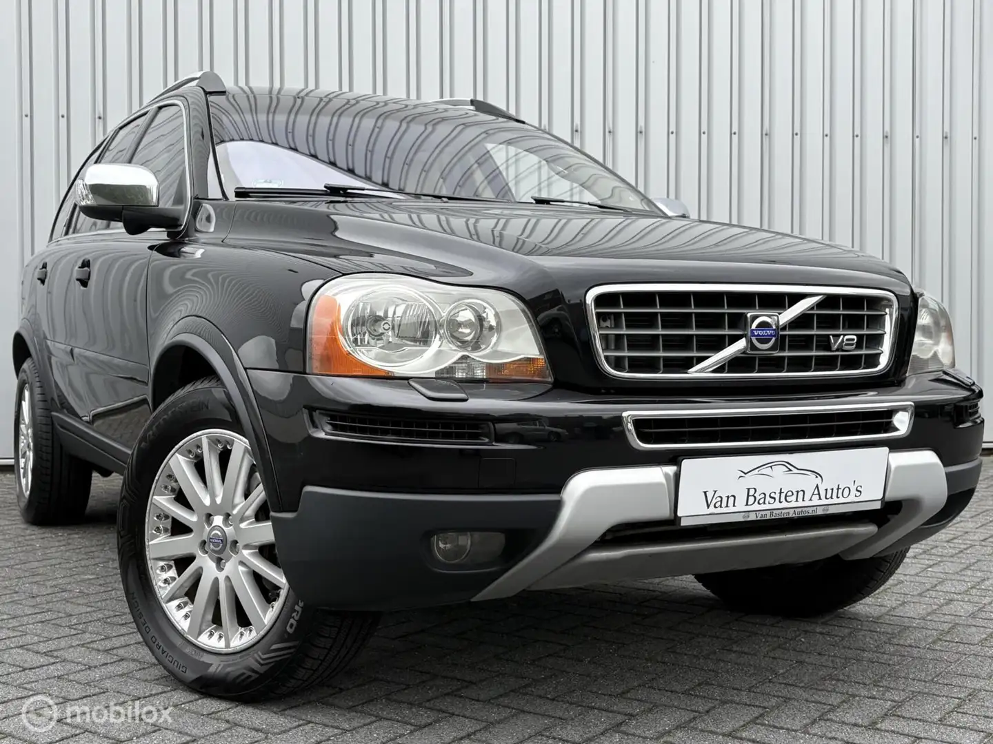 Volvo XC90 4.4 V8 AWD Executive | Aut | BLIS | Youngtimer | 2 Zwart - 1