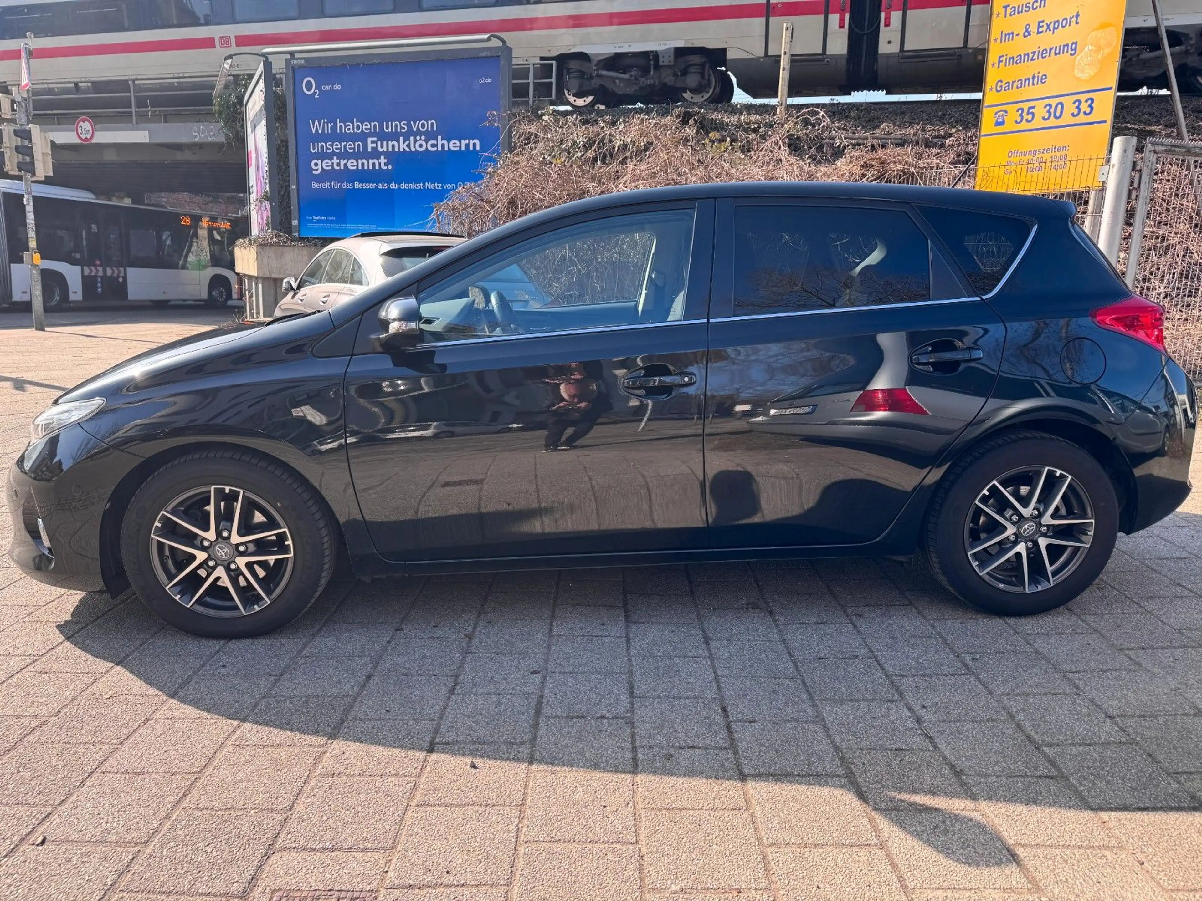 Toyota Auris Edition NUR 73.000 KM* — photo 9